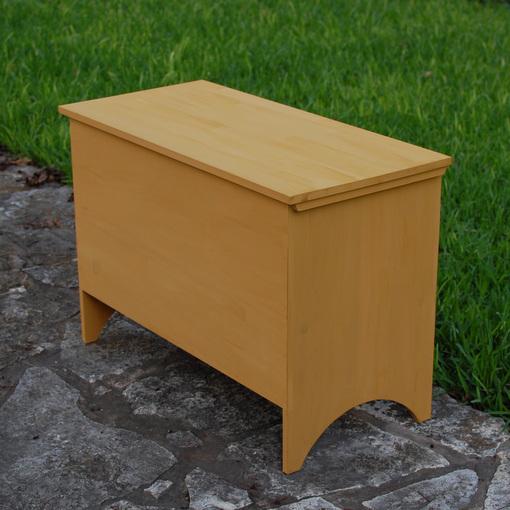 yellow six board blanket chest